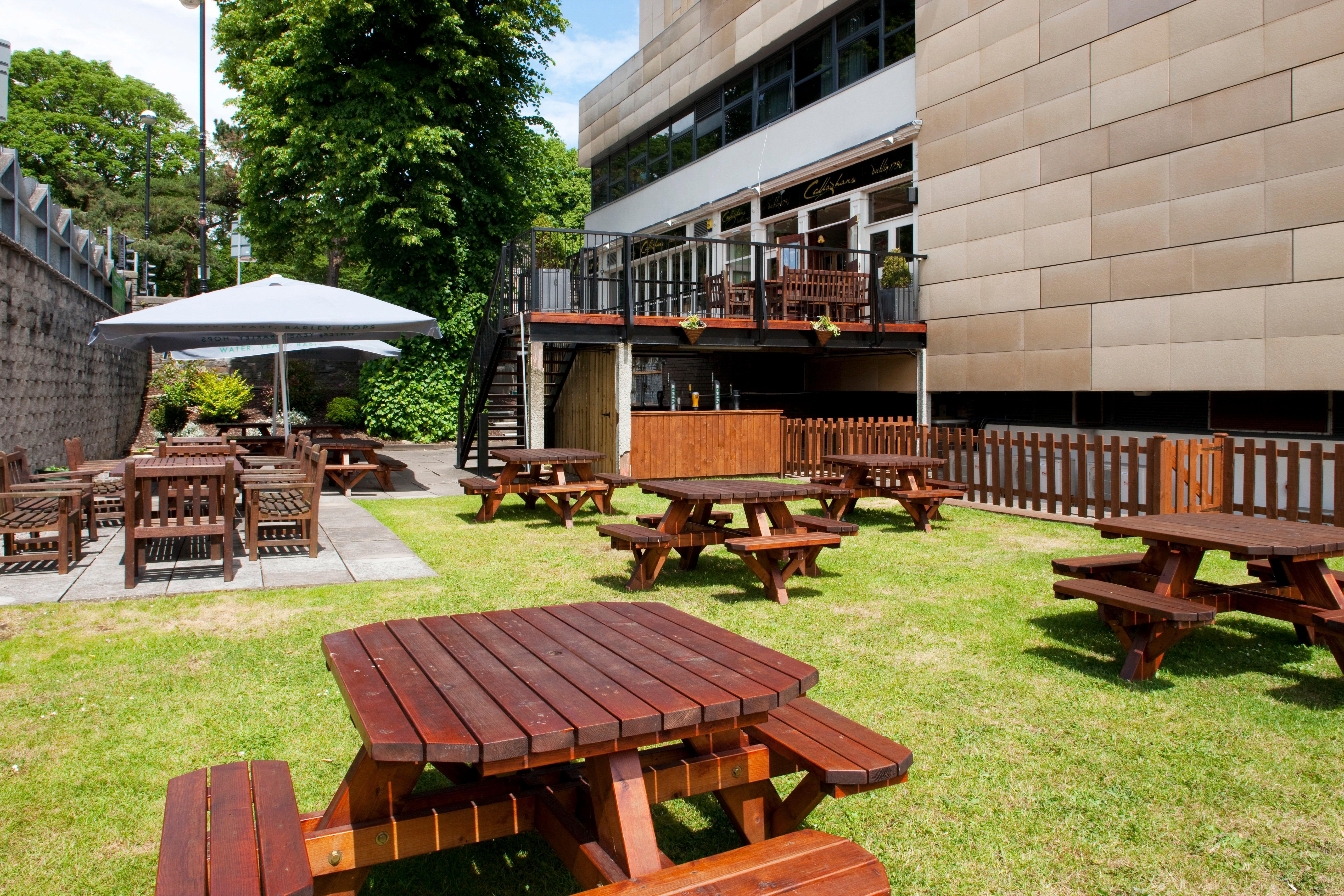Holiday Inn Cardiff City By Ihg Экстерьер фото