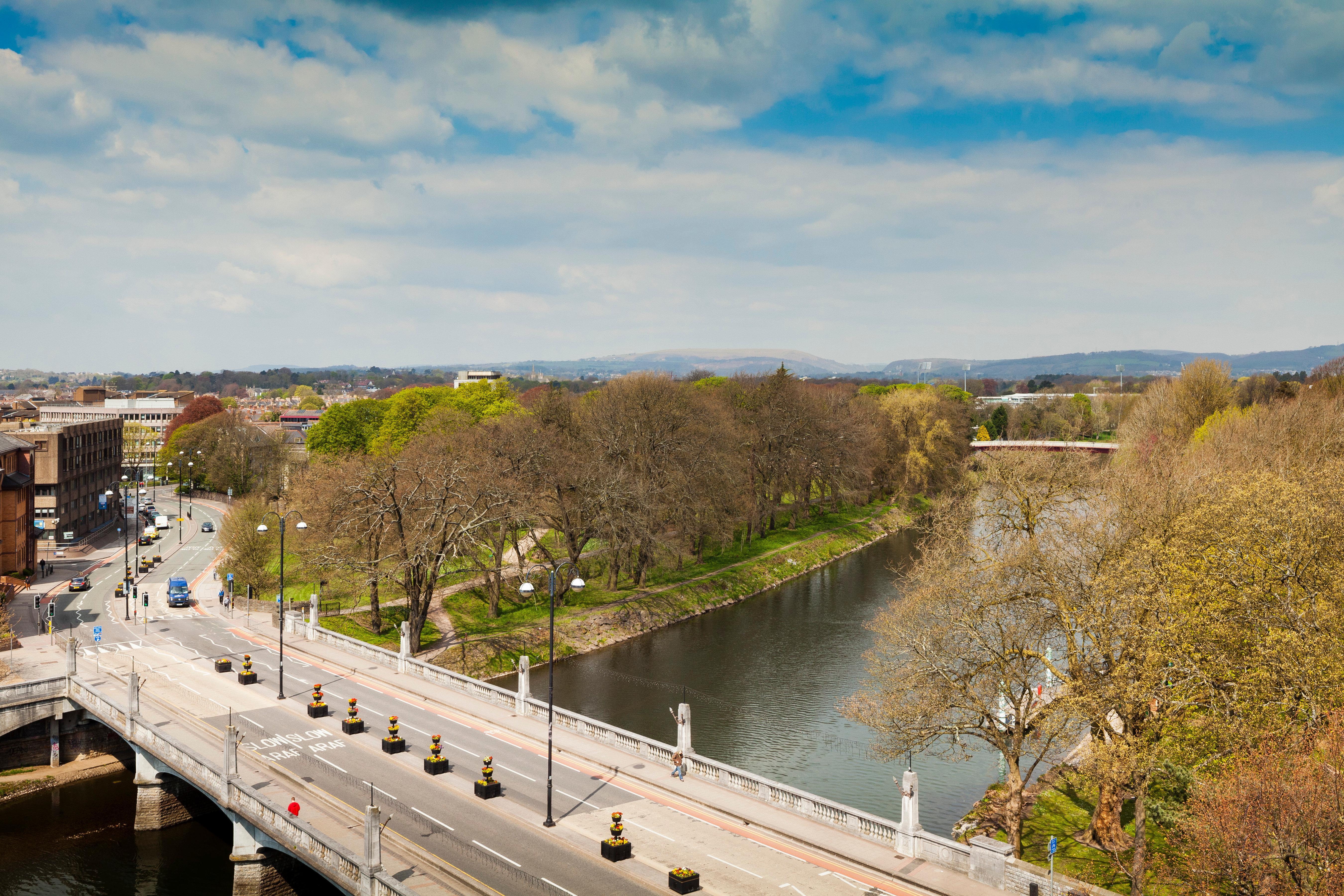 Holiday Inn Cardiff City By Ihg Экстерьер фото