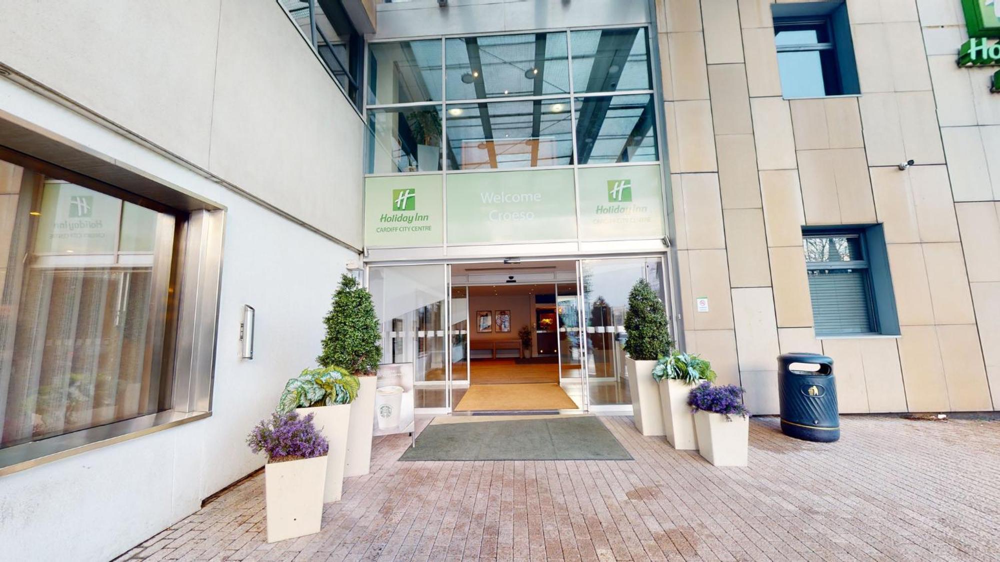 Holiday Inn Cardiff City By Ihg Экстерьер фото
