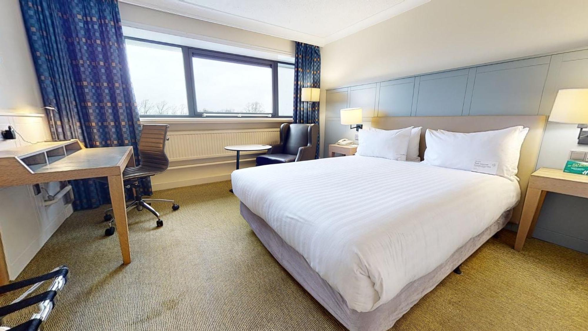 Holiday Inn Cardiff City By Ihg Экстерьер фото