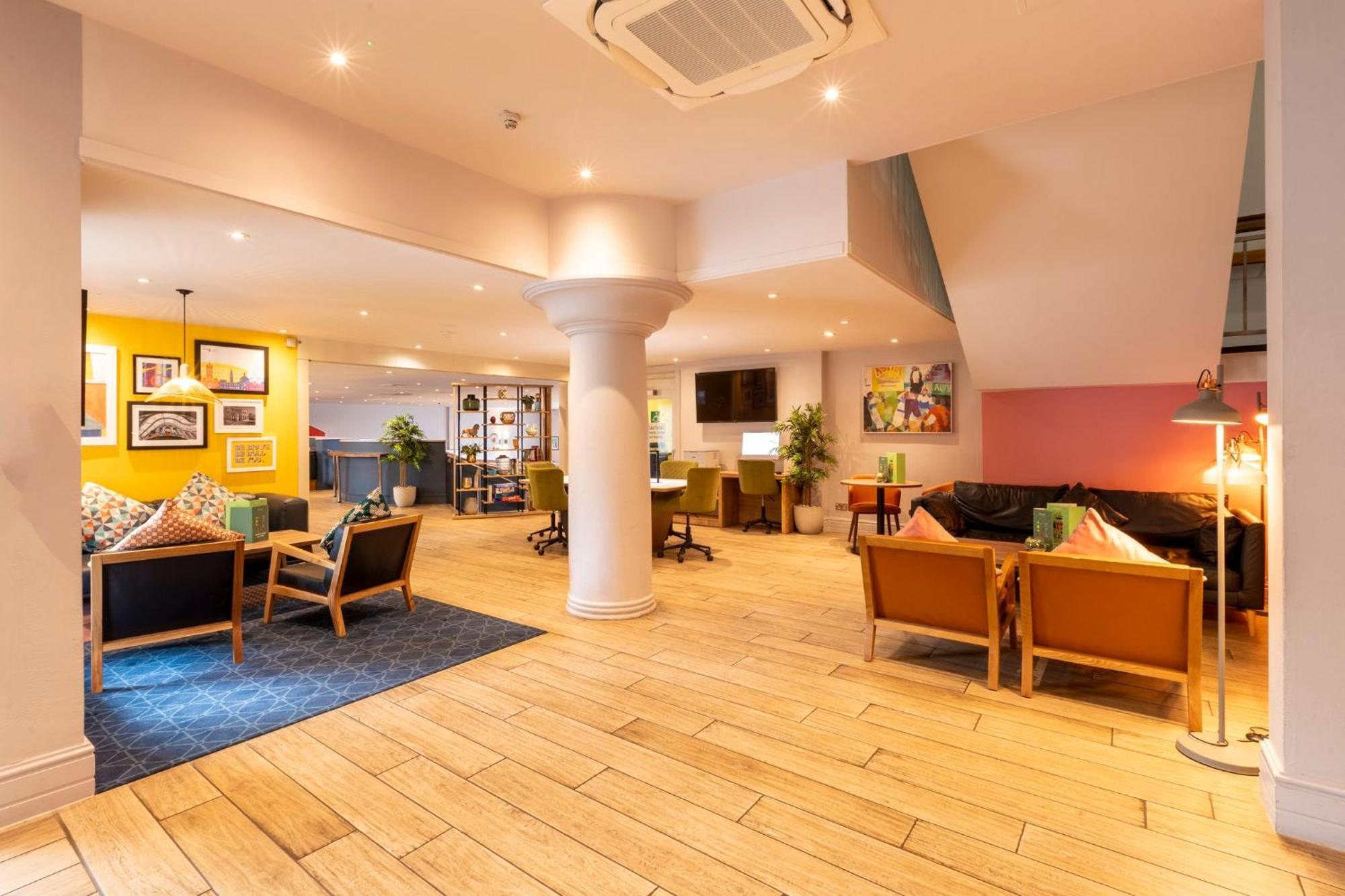Holiday Inn Cardiff City By Ihg Экстерьер фото