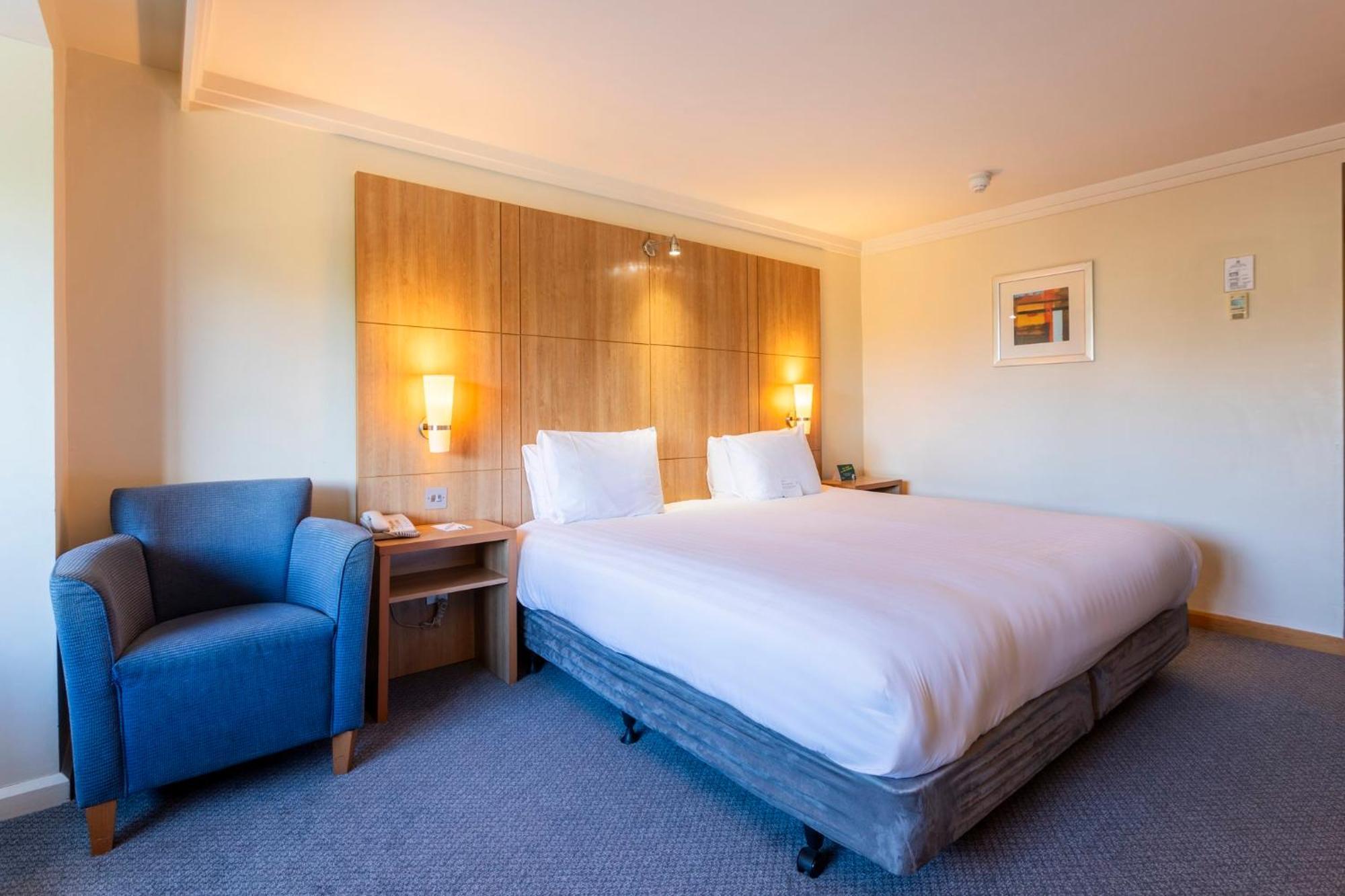Holiday Inn Cardiff City By Ihg Экстерьер фото