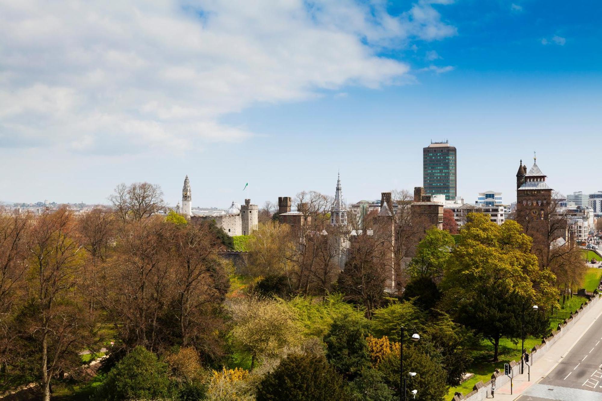 Holiday Inn Cardiff City By Ihg Экстерьер фото