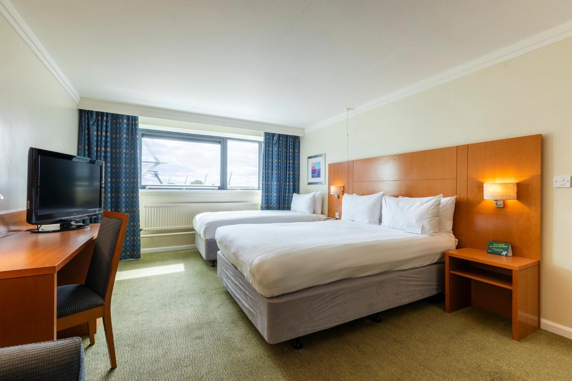 Holiday Inn Cardiff City By Ihg Экстерьер фото