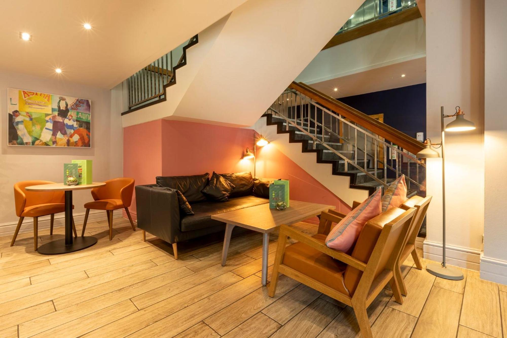 Holiday Inn Cardiff City By Ihg Экстерьер фото